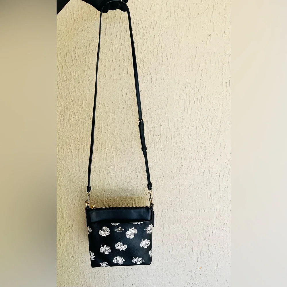 Coach Kitt Messenger Crossbody Bag